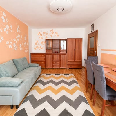 Alquiler de apartamento soleado y acogedor en una zona tranquila, 44 m², Varsovia, Polonia