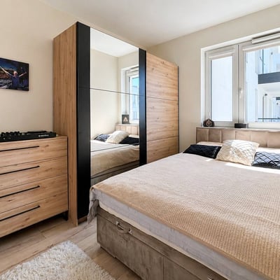 Location d'un appartement lumineux et moderne avec balcon, 40 m², Mokotów, Varsovie, Pologne
