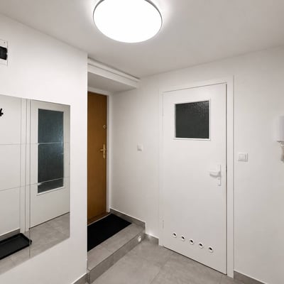 Rent of a bright, comfortable studio 30 m², City Center, Warsaw
