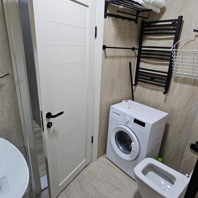 Premium-Wohnung mit Panoramablick zur Miete in Meeresnähe, Batumi, Georgien