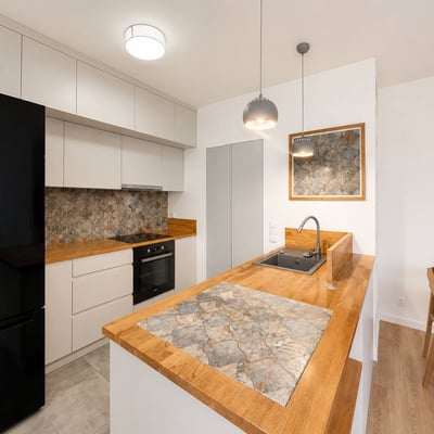 Modern and comfortable 80 m² apartment for rent with parking, Warsaw, Poland