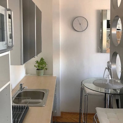 Alquiler de estudio elegante y soleado de 25 m², Bratislava, Eslovaquia