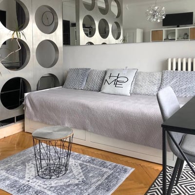 Alquiler de estudio elegante y soleado de 25 m², Bratislava, Eslovaquia