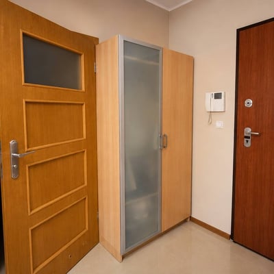 Аренда уютной квартиры 50 m² с паркингом, Варшава, Польша