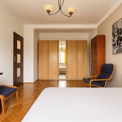 Geräumige 2-Zimmer-Wohnung zu vermieten, 65 m², Śródmieście, Warschau