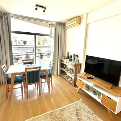Аренда светлой уютной квартиры 55м² с балконом, Палермо, Буэнос-Айрес, Аргентина