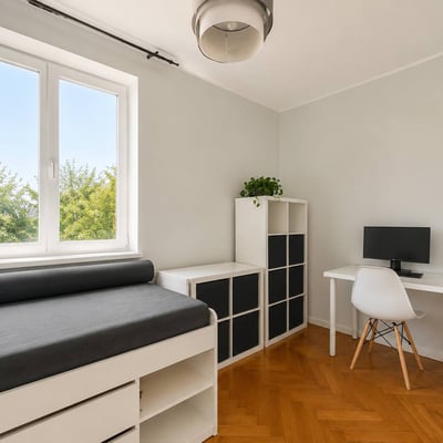 Bright Apartment 35m² with Beautiful View for Rent, Śródmieście, Warsaw, Poland