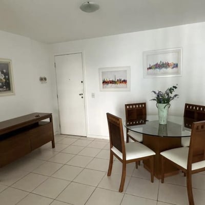 Alquiler a largo plazo de un piso de 2 habitaciones, 64 m², en Barra da Tijuca, Río de Janeiro, Brasil