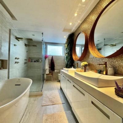 Alquiler a largo plazo de un piso de 4 dormitorios, 292 m², en Barra da Tijuca, Río de Janeiro, Brasil