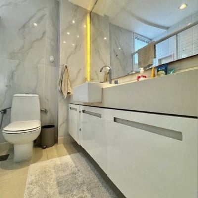 Alquiler a largo plazo de un piso de 4 dormitorios, 292 m², en Barra da Tijuca, Río de Janeiro, Brasil