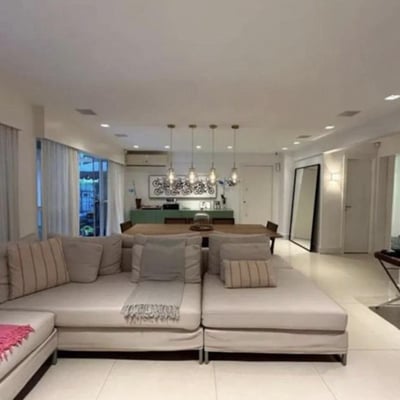Location longue durée d’une villa, 500 m², à Barra da Tijuca, Recreio, Rio de Janeiro, Brésil