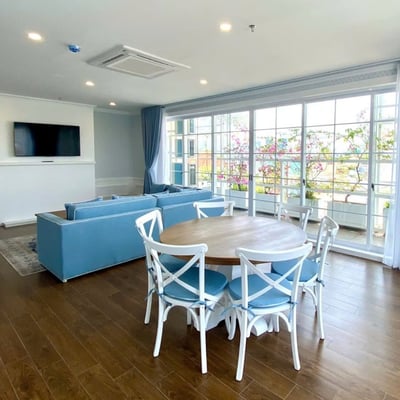 Vermietung einer luxuriösen Wohnung (145 m²) in Hai Chau, Da Nang, Vietnam