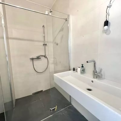 Alquiler a largo plazo de un apartamento de 4 habitaciones, 130 m², en el distrito 3, Viena, Austria