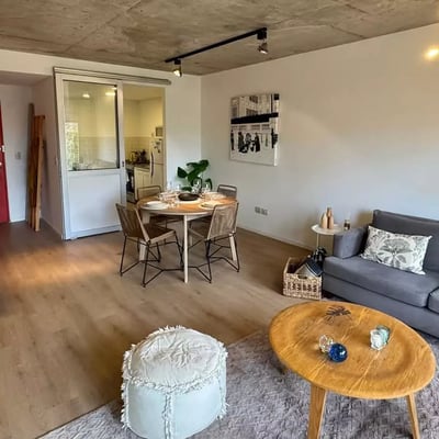 Langzeitmiete – 3-Zimmer-Wohnung mit Balkon und Pool in Buenos Aires, Argentinien, Palermo