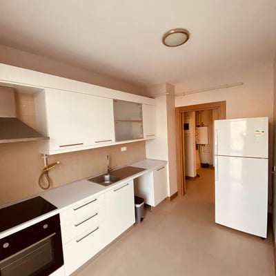 Просторная квартира 2+1 в закрытом комплексе в Башакшехире