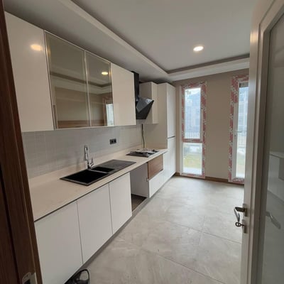 Новая квартира 2+1 без мебели рядом с Deniz Istanbul