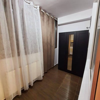 Long-term rent of an apartment with a parking space in a convenient area of ​​Bucharest