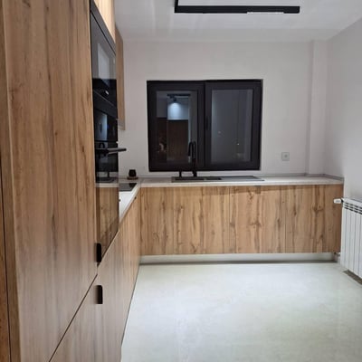 Трёхкомнатная квартира70 м²  в Бухаресте, рядом с метро Obor