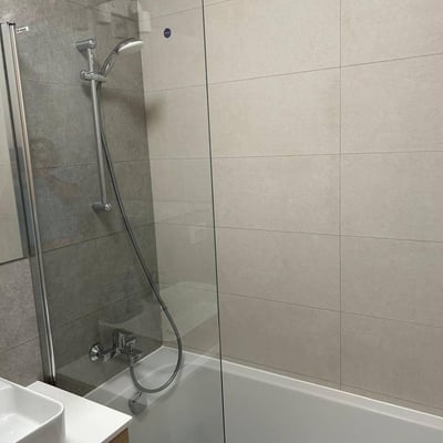 Spacious apartment 59 m² with parking, Bucharest