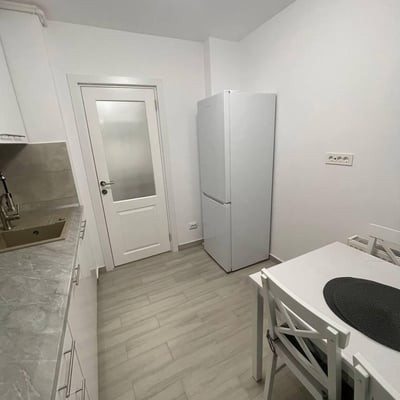 Трёхкомнатная квартира в Бухаресте, 65 м², первая сдача