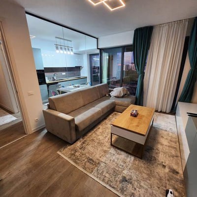 Spacious Apartment in Cloud 9 Residence with Promenada View, Bucharest
