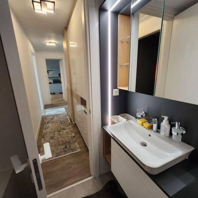Spacious Apartment in Cloud 9 Residence with Promenada View, Bucharest