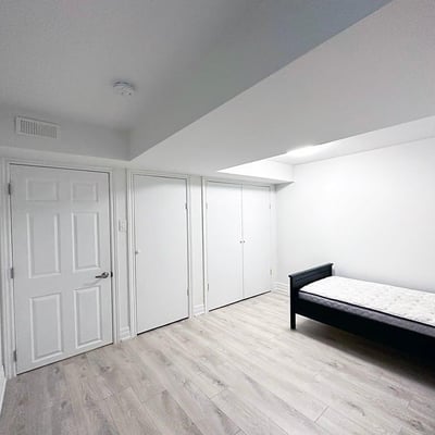 Prime Location Basement Apartment for Rent, Thornhill Woods – Near Schools & Parks