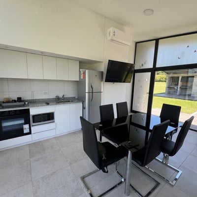 House for Rent in Sierra Los Padres with Patio and Heating