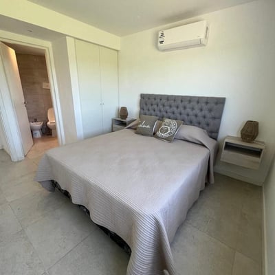 House for Rent in Sierra Los Padres with Patio and Heating