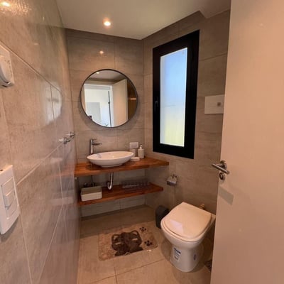 House for Rent in Sierra Los Padres with Patio and Heating