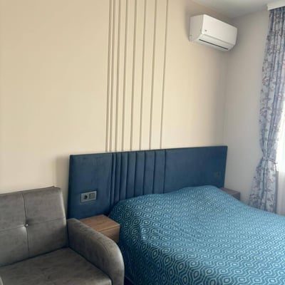 Rent 1-Bedroom Apartment 55m² in Batumi, Tabidze St. 129