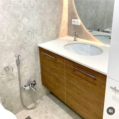 Rent 1-Bedroom Apartment 55m² in Batumi, Tabidze St. 129