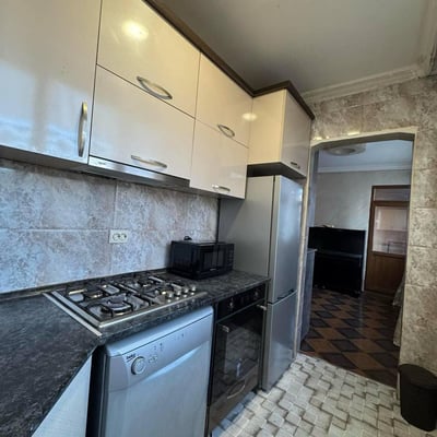 ALQUILER Apartamento de 3 habitaciones 100m² en Batumi, Calle Tabidze 7