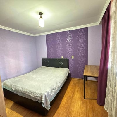 ALQUILER Apartamento de 3 habitaciones 100m² en Batumi, Calle Tabidze 7