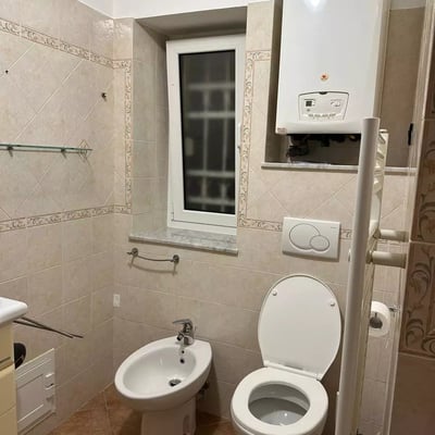 Rent 2-room Apartment, 50 m², Genoa, Castelletto Area