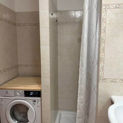 Rent 2-room Apartment, 50 m², Genoa, Castelletto Area