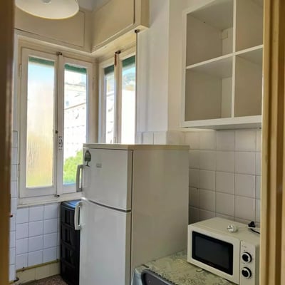 Rent 2-room Apartment with Terrace, Genoa, San Teodoro Area