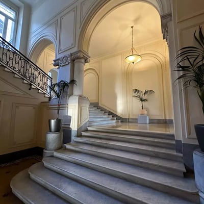 Rent a 2-room Apartment in Palazzo Miramare with Terrace and Garden, Genoa