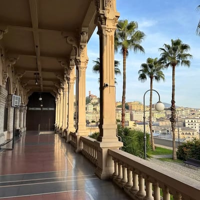 Rent a 2-room Apartment in Palazzo Miramare with Terrace and Garden, Genoa