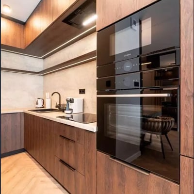 Spacious 3-bedroom apartment with a balcony on Jana Kazimierza Street, Wola, Warsaw