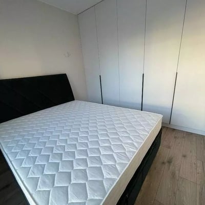 Современная 2-комнатная квартира с балконом на улице Herbu Oksza, район Ursus, Варшава