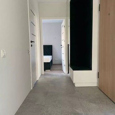 Современная 2-комнатная квартира с балконом на улице Herbu Oksza, район Ursus, Варшава