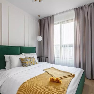 Аренда 2-комнатной квартиры, район Wola, Варшава, в престижном закрытом жилом комплексе с балконом