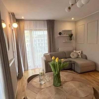 Long-Term Rental: 2-Room Apartment 52 m² with Balcony, Warsaw, Mokotów