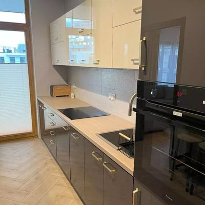 Long-Term Rental: 2-Room Apartment 52 m² with Balcony, Warsaw, Mokotów