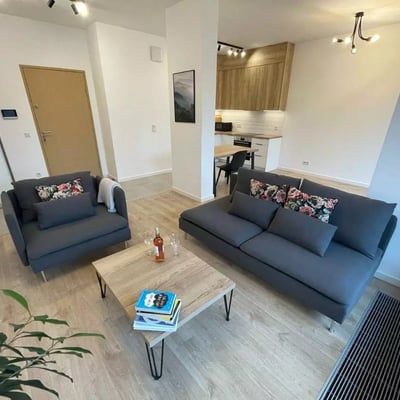 Long-Term Rental: 2-Room Apartment 53 m² with Balcony, Warsaw, Wola