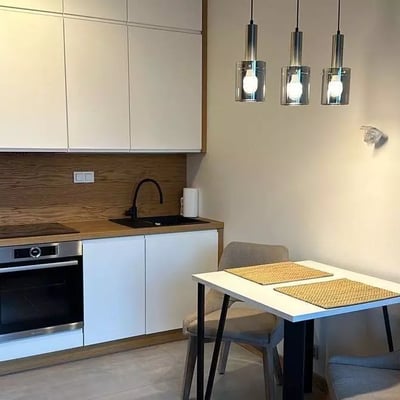 Долгосрочная аренда 2-комнатной квартиры 44 м² с балконом, Варшава, Mokotów