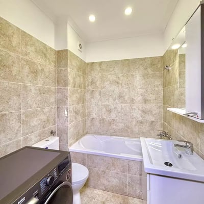 Long-Term Rent of 1-Bedroom Apartment with Balcony in Militari Residence, Bucharest