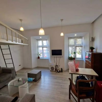 Long-term rental of a spacious 3-bedroom duplex apartment in the center of Belgrade