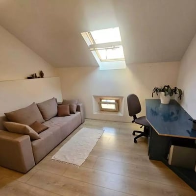 Long-term rental of a spacious 3-bedroom duplex apartment in the center of Belgrade